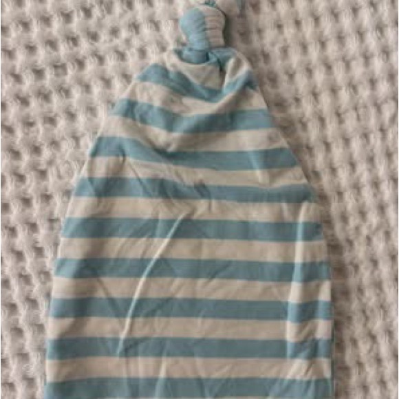 NWOT Lou Lou & Company Blue & White Stripe Newborn Bundle: Gown/Blanket/Hat/Mitt - Picture 3 of 6